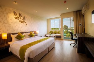 Room & Suite