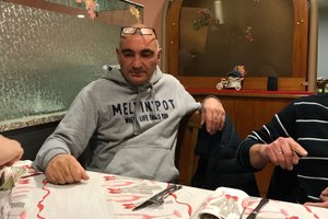 Interni