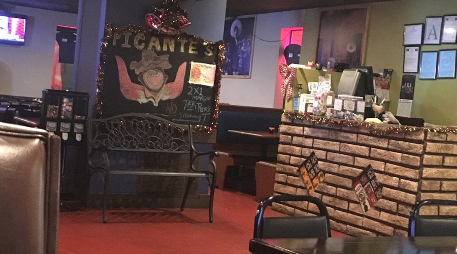 Picantes Grill
