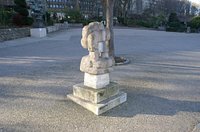 Exposition de sculpture, Jardin du musée - Photo de Musée Nicolas Poussin,  Les Andelys - Tripadvisor