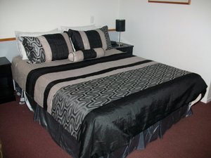 Room & Suite