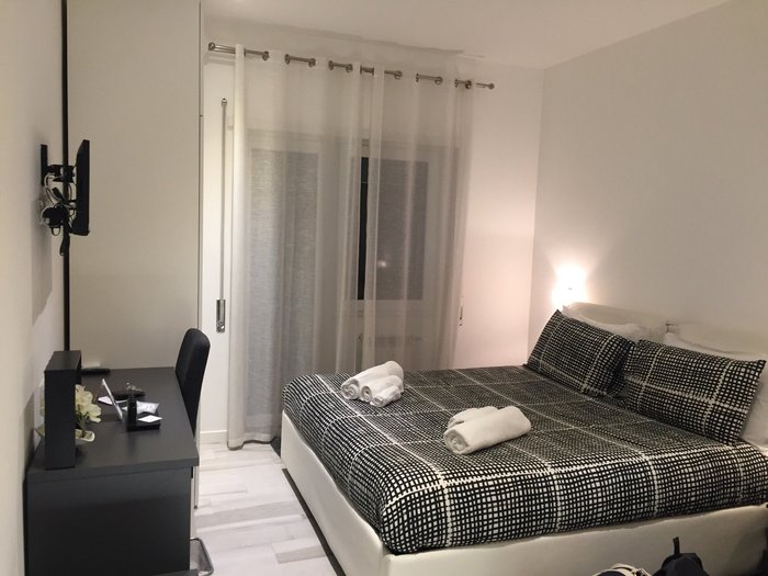 Ba.home - Prices & Guest House Reviews (rome, Italy)