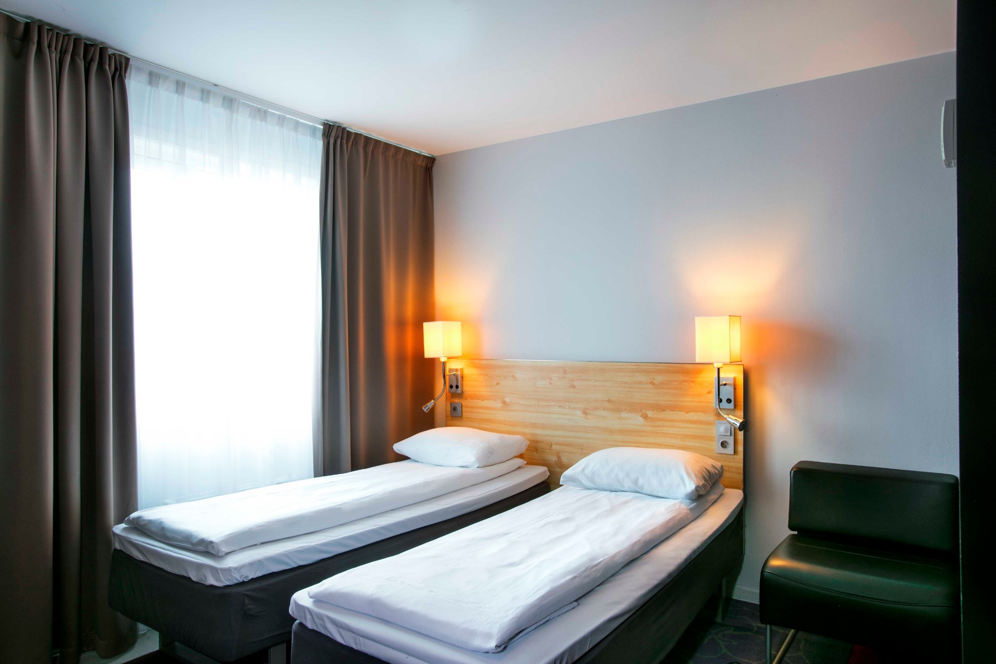 COMFORT HOTEL XPRESS YOUNGSTORGET $87 ($̶9̶4̶) - Updated 2022 Prices ...