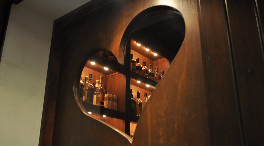 You can see from the outside that our true love is whisky!