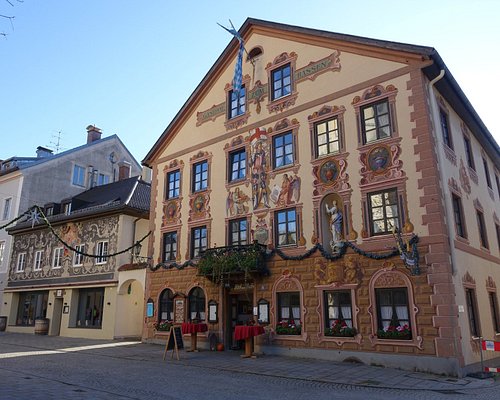 Welches Museum kannst du in Garmisch Partenkirchen besuchen?