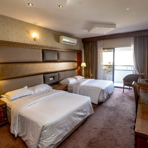 The Delxue Suite at the Dubai Palm Hotel