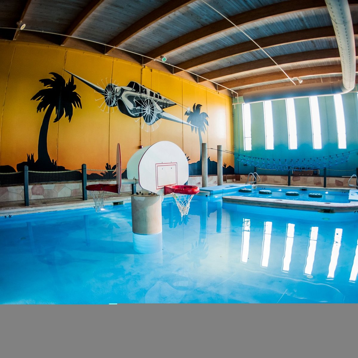 Cincinnati Sports Club Resort - Luxury Gym & Spa w/Pools