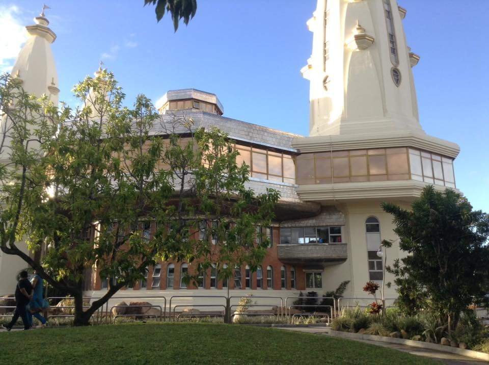 Hare Krishna Temple, um belíssimo templo em Durban - Casal Wanderlust