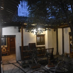 hotel courtyard