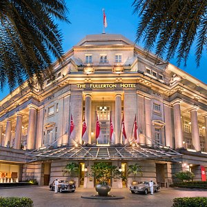 Singapore's 71st National Monument, The Fullerton Hotel is a luxury hotel with 400 rooms.