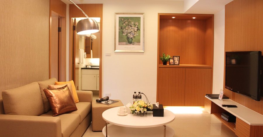 豪華商務套房 Business Deluxe Suite