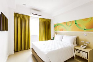 Go Hotels North Edsa in Luzon, image may contain: Interior Design, Indoors, Furniture