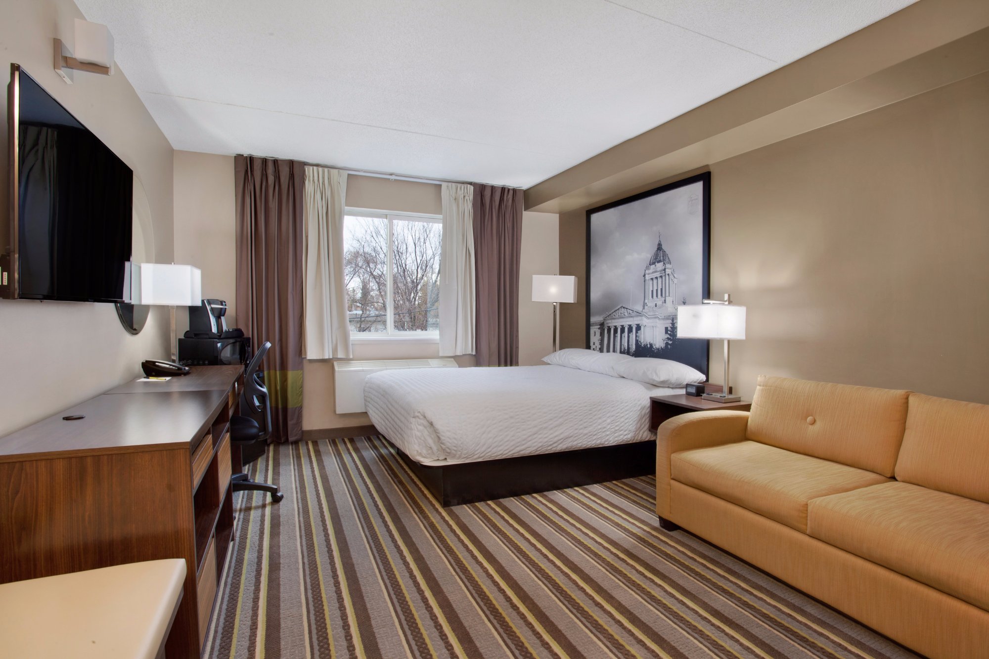 Hotel photo 1 of Super 8 by Wyndham Winnipeg West.