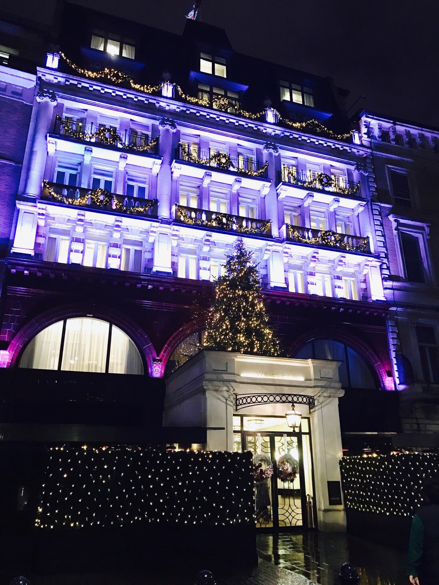 THE WELLESLEY KNIGHTSBRIDGE A LUXURY COLLECTION HOTEL LONDON Hotel   Photo0jpg 