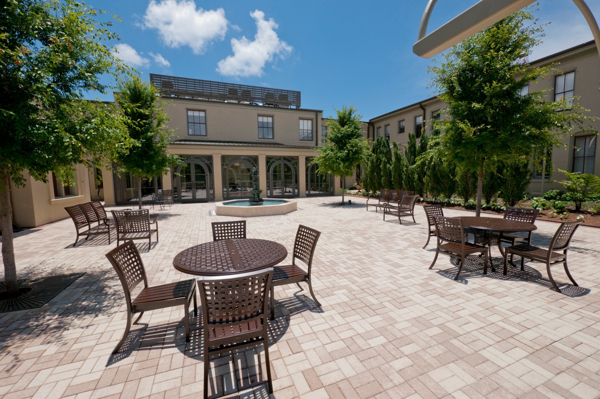 Southern Hotel by null