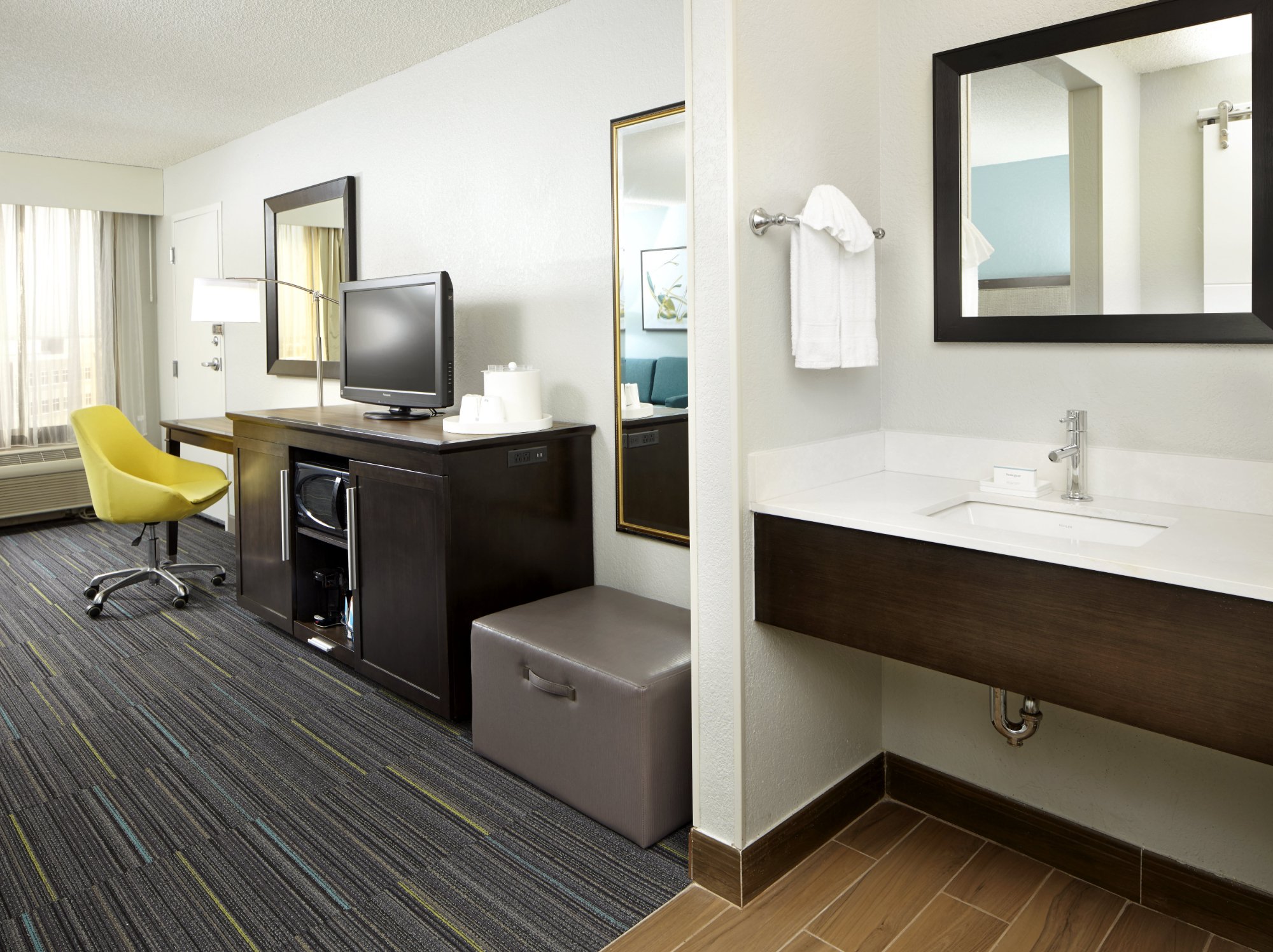 Hotel photo 48 of Hampton Inn Orlando Near Universal Blv / International Dr.