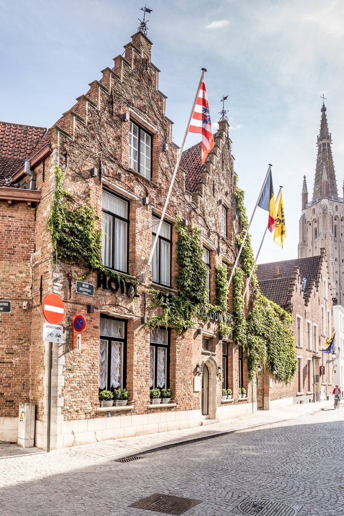 HOTEL DE CASTILLION - Updated 2023 Prices & Reviews (Bruges, Belgium)