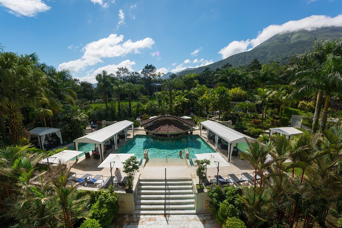 The Royal Corin Thermal Water Spa &amp; Resort, hotel in La Fortuna de San Carlos
