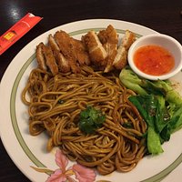 Chicken with dry noodle