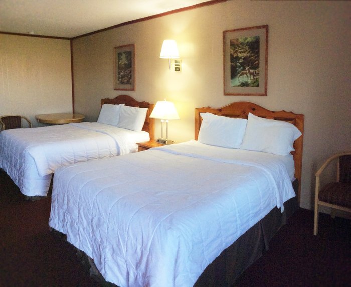 Country Inn Rooms: Pictures & Reviews - Tripadvisor