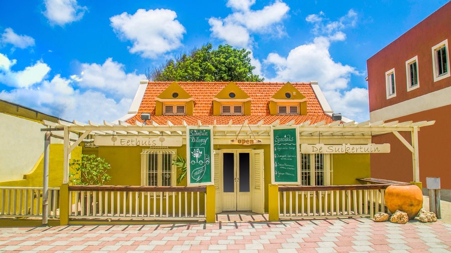 Very cozy, delicious and affordable Bistro