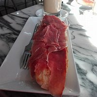 tostadas con jamón