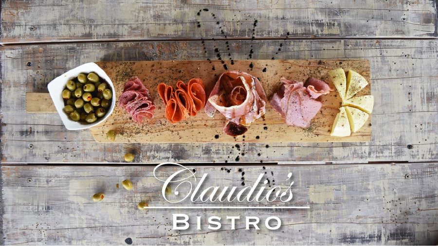 ¿Nuestra entrada favorita? ¡Prueba el Antipasto de Salamis y Quesos! 