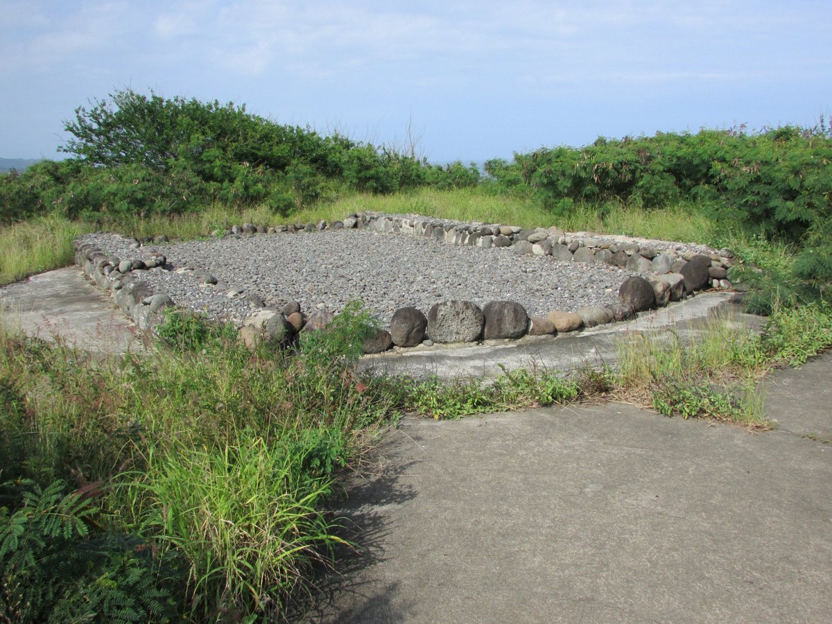 A Journey Back in Time: Unveiling the Secrets of Halekiʻi-Pihana Heiau State Monument