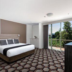 Embassy Suite bedroom