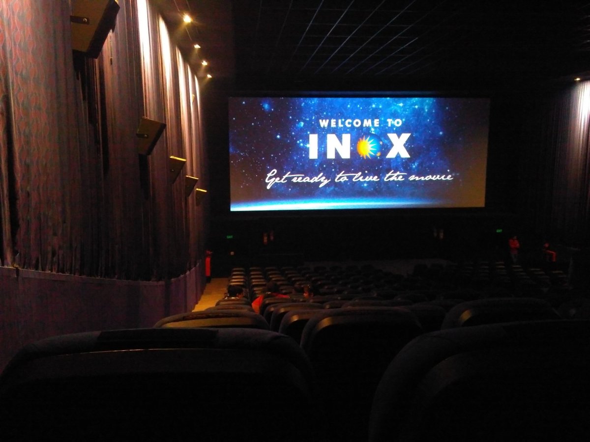 INOX Z Square Mall, Bada Chauraha (Kanpur) - Lohnt es sich?