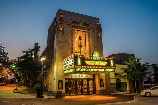 hotels in dekalb il near niu