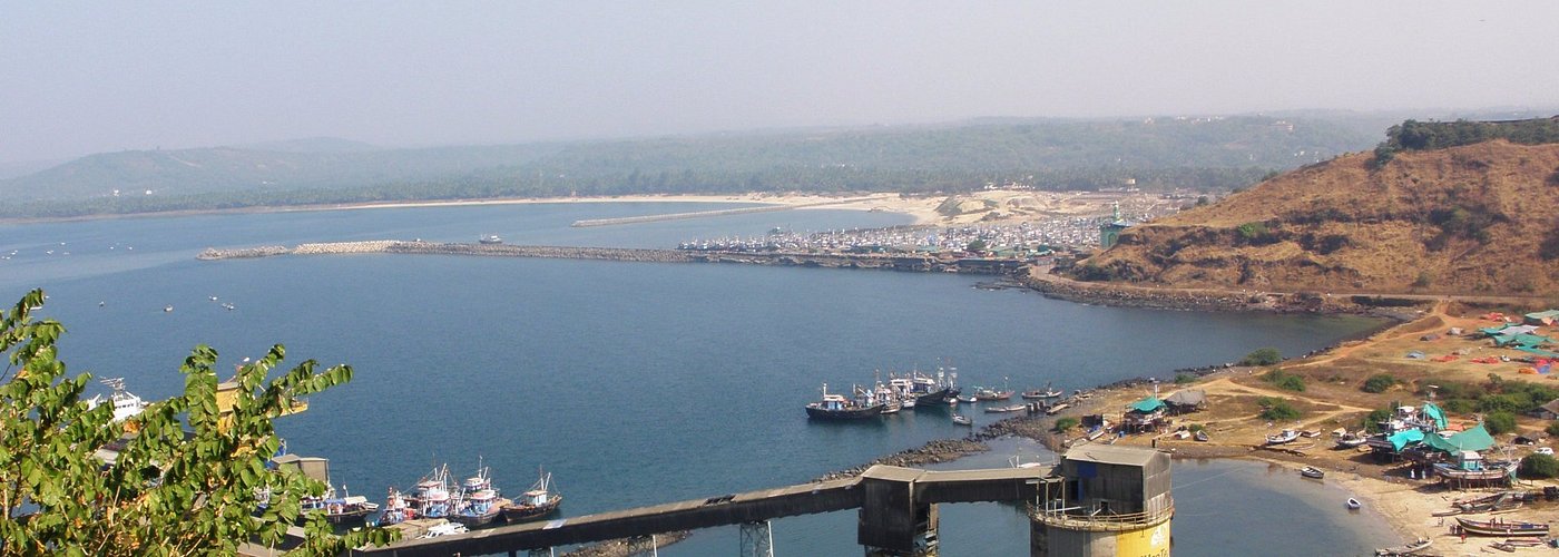 Port Ratnagiri & Arabian sea from the fortress cliff of Ratnagiri.