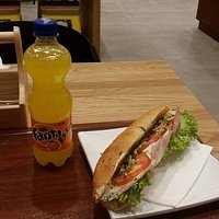 Es sieht gut aus, aber das täuscht! !
Finger weg!