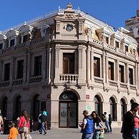 Esquina de calle Libertad e Independecia. Entrada al Centro de Desarrollo Cultural