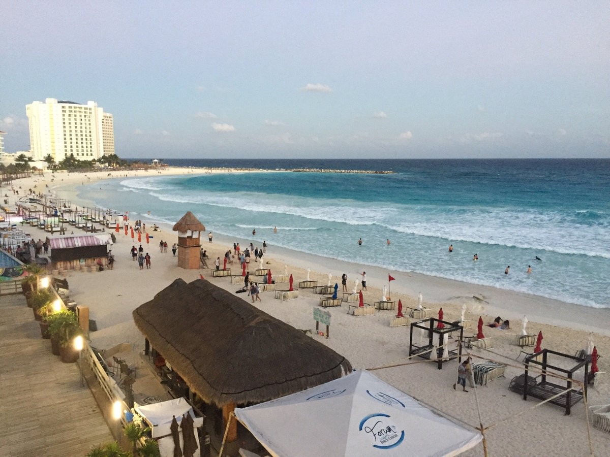 playa forum cancun resort