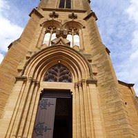 Eglise Saint Vincent des Pierres Dorees