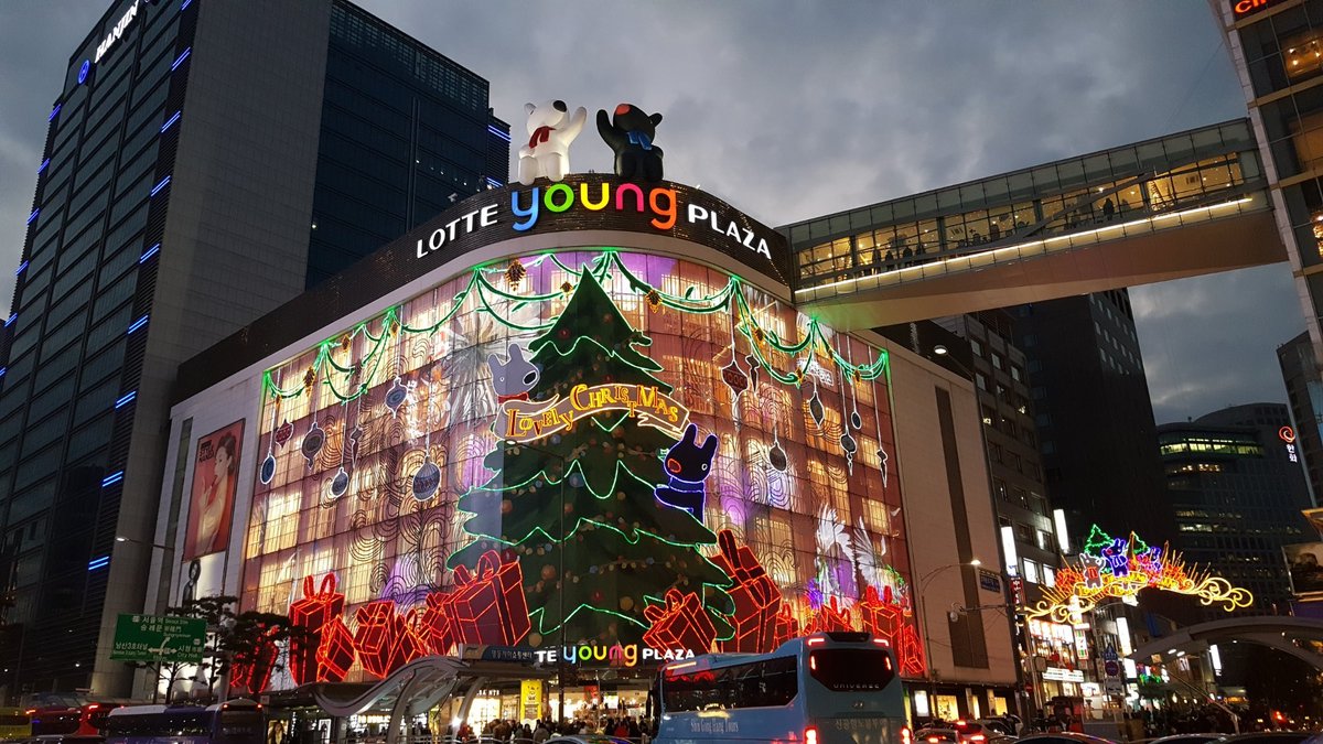 Lotte Young Plaza Myeongdong (Seoul, Korea Selatan) - Review - Tripadvisor