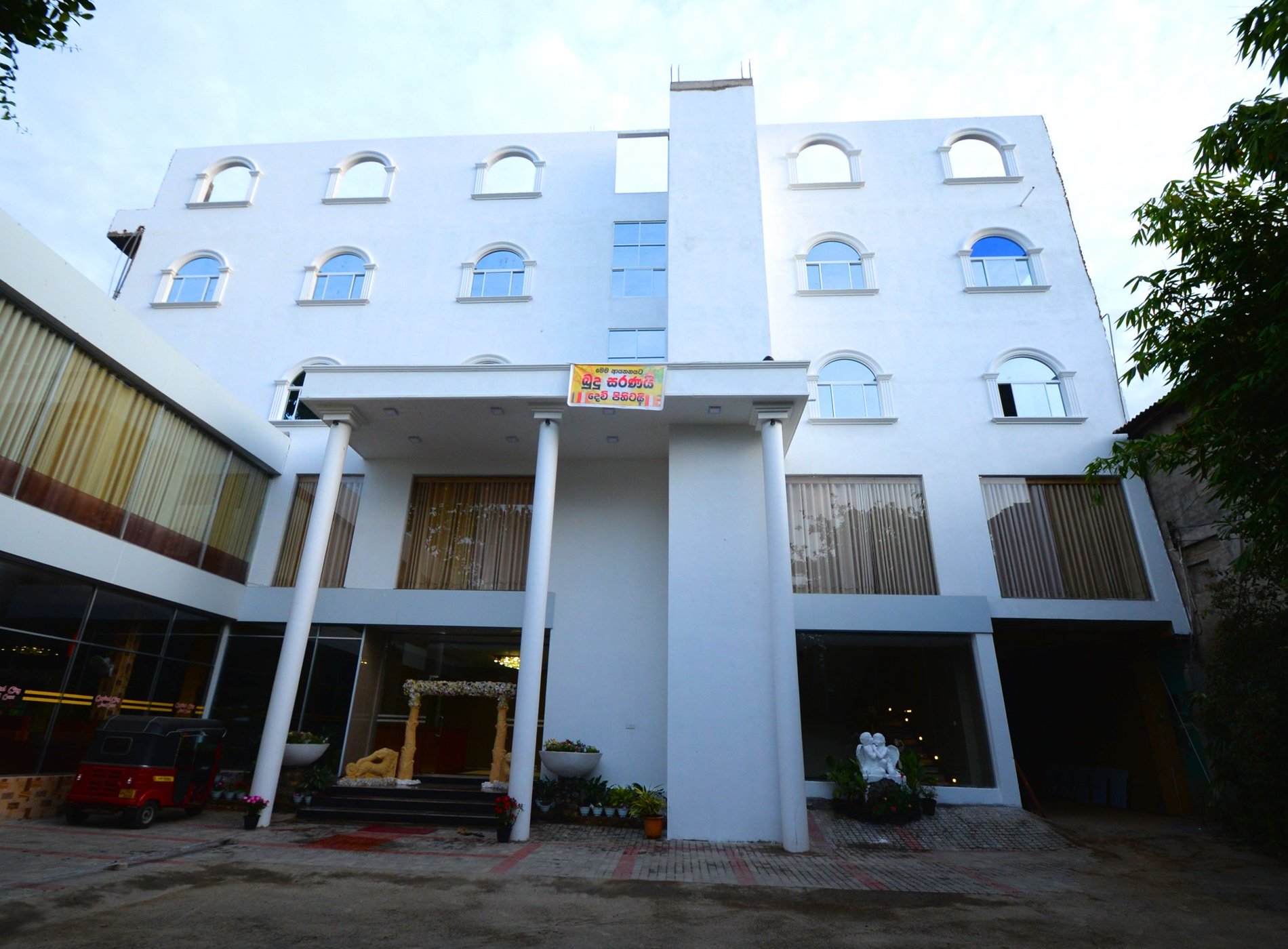 Capitalcity Hotel image