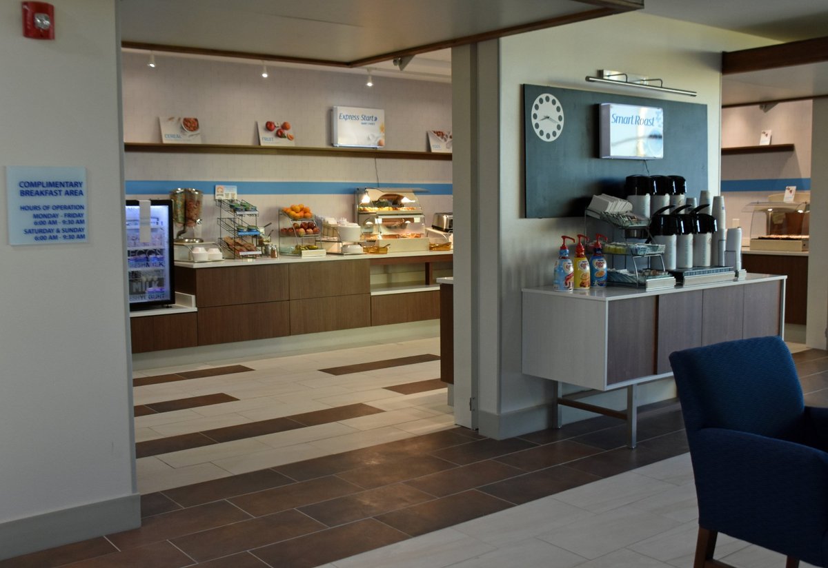 HOLIDAY INN EXPRESS & SUITES VAN HORN, AN IHG HOTEL $142 ($̶1̶5̶6̶