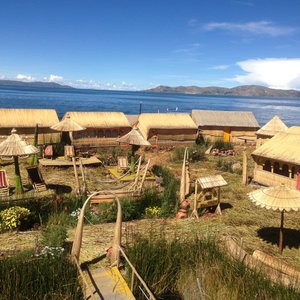 Turismo vivencial Uros khantati! "Hotel 5 esteras con camas flotantes"!!