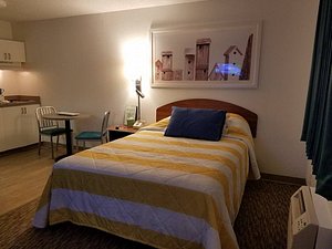 200+ Hotels near Carrollton, TX