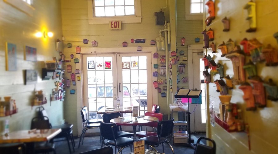 Surrey's Juice Bar