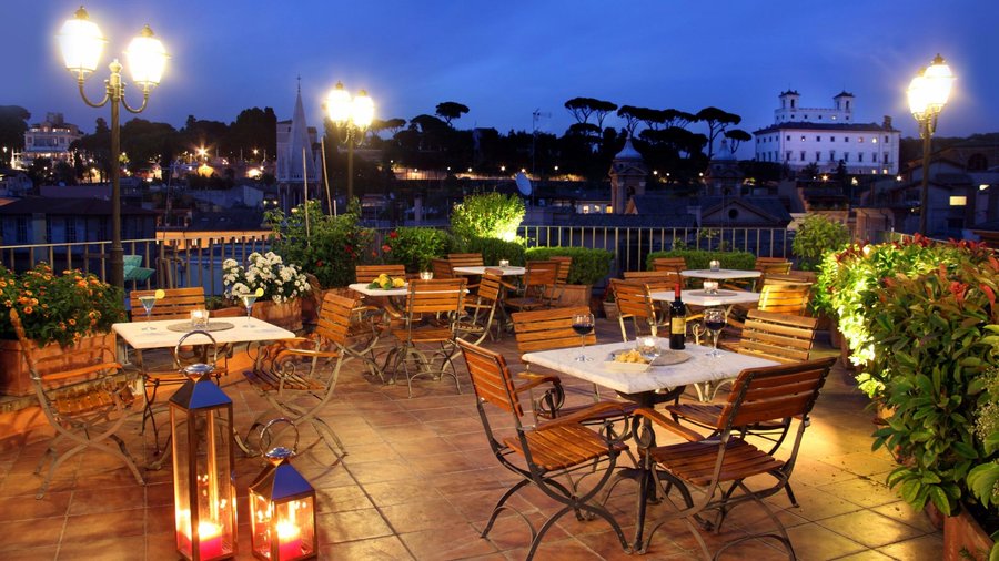 Roof garden bar
