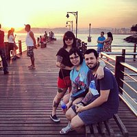 reencontrando os amigos no por do sol