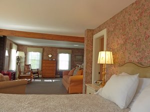 Room & Suite