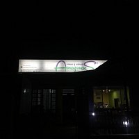Ubicado en el Parque principal, en una casa morada está este rico y especial rincón de Leticia,
