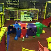 Spacious play frame. Kids just love it. Good food and coffee for Mums & Dad's. Magic Marvo Show