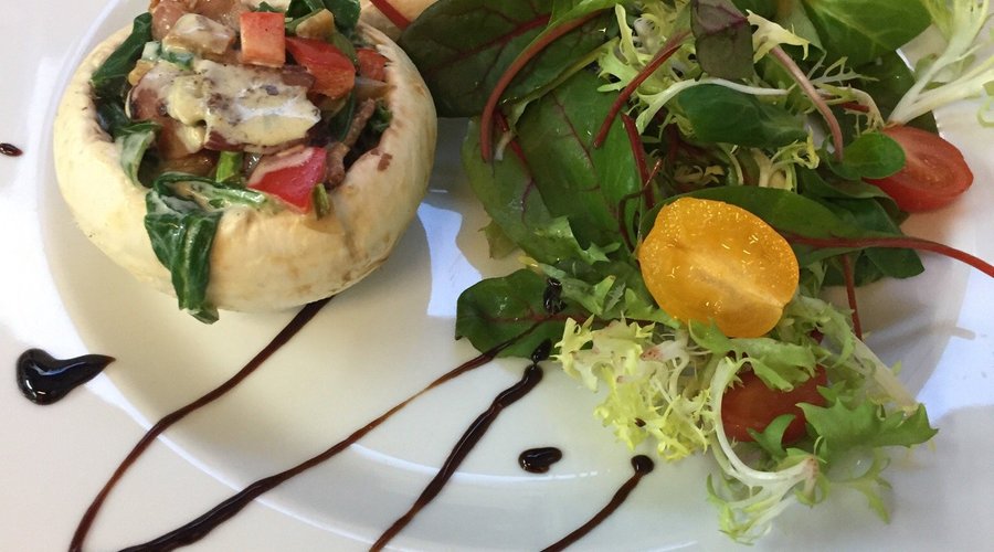 Des champignons farci aux épinards et bacon!!! Une vrais délices