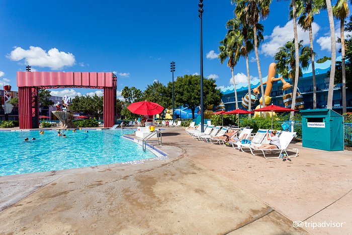 The 2 POOLS at Disney's All-Star Movies! (2023) - Resort Rat