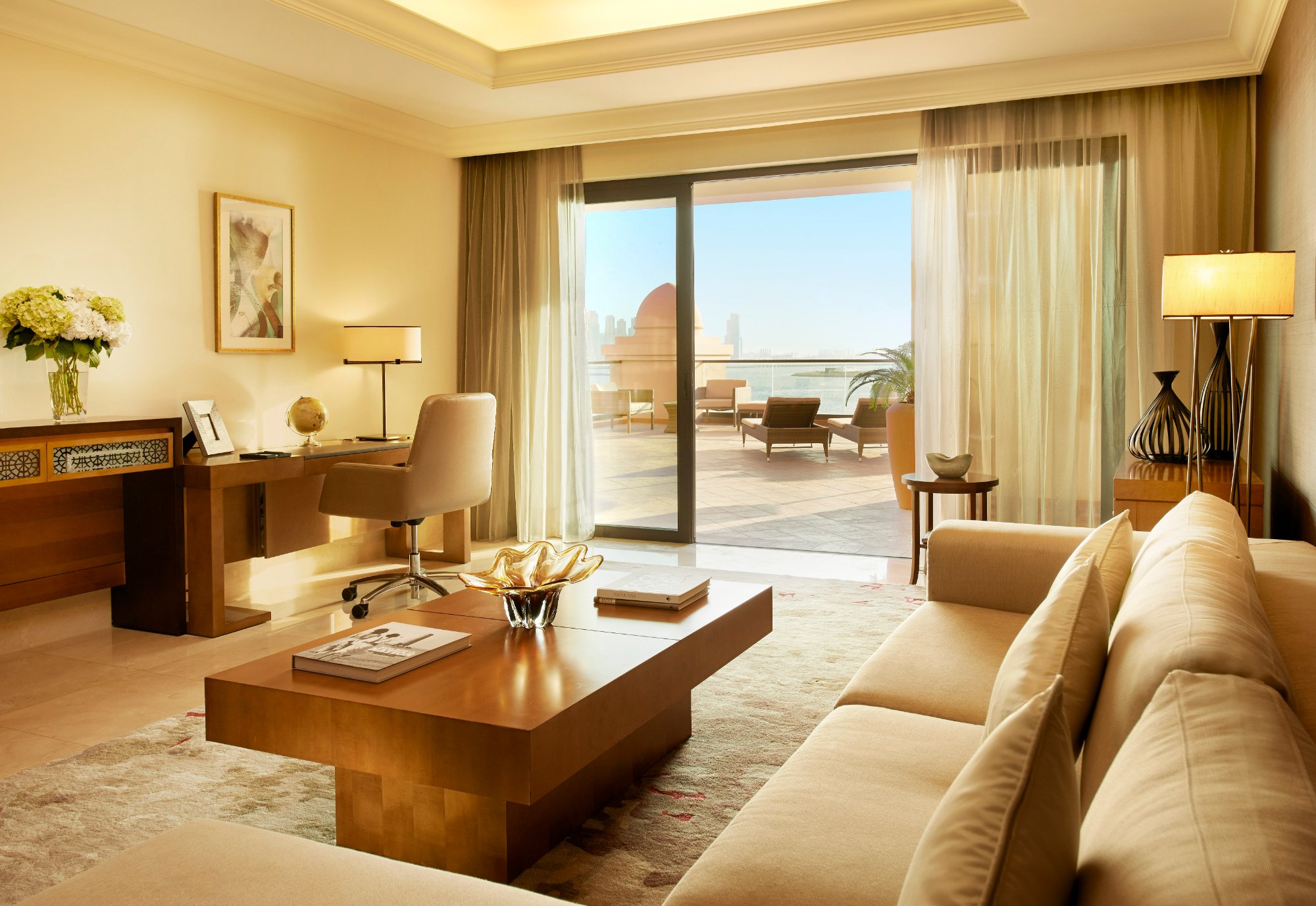 Hotel photo 2 of Fairmont The Palm.